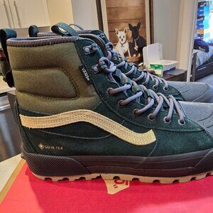 Vans MTE Sk8-Hi GORE-TEX Insulated Shoe Scarab/Grape Mens Size 12 Hiking Boot